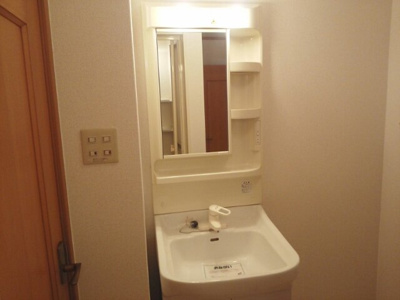 【洗面所】 | メルヴェーユⅢ | 洗面所です