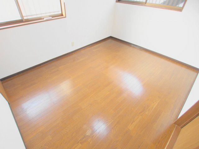 西山本ハイツの内装