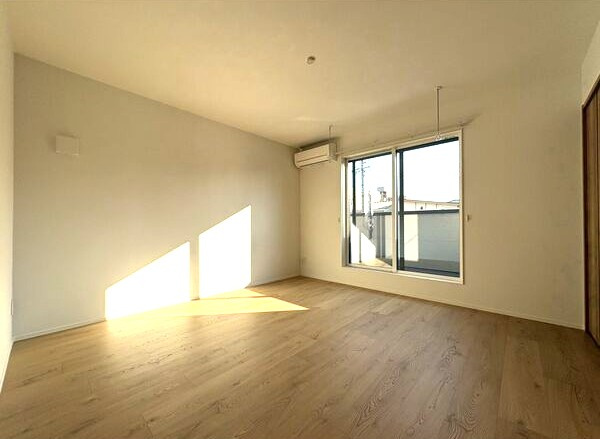 ラメール丹後Ｅａｓｔの居間・リビング