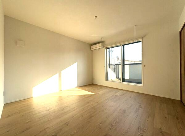 ラメール丹後Ｅａｓｔの居間・リビング