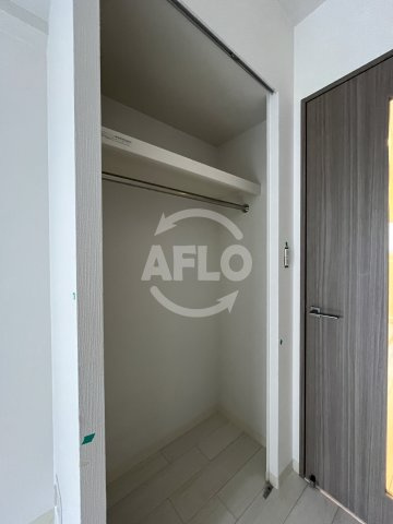 エスリード新大阪ヴェルデの収納|エスリード新大阪ヴェルデ　クローゼット