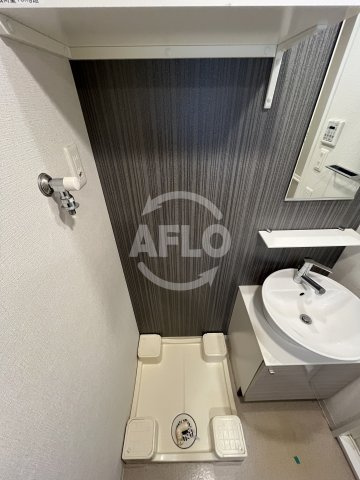 エスリード新大阪ヴェルデの洗面所|エスリード新大阪ヴェルデ　洗濯パン