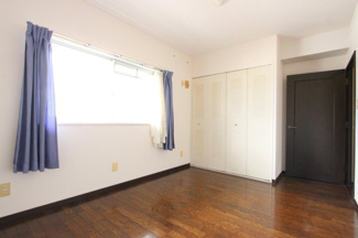 【洋室】 | ファーストアベニュー木刈 | 洋室約6.0帖　各居室収納あります！