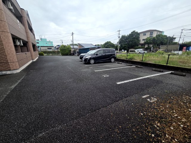 ラファエルの駐車場