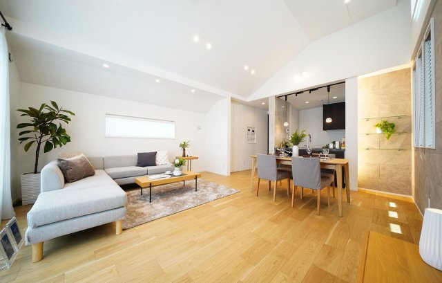 杉並区上荻2丁目　長期優良住宅　ZEH水準大型邸宅の画像