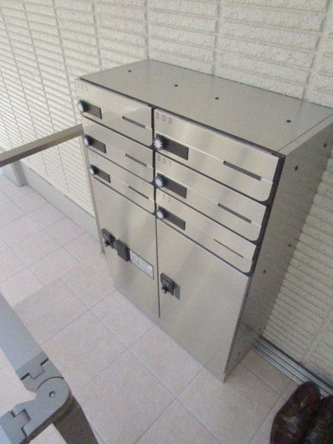 ＨＥＢＥＬ　ＳＨＩＭＯＫＩＴＡのその他共用部分|宅配ＢＯＸございます