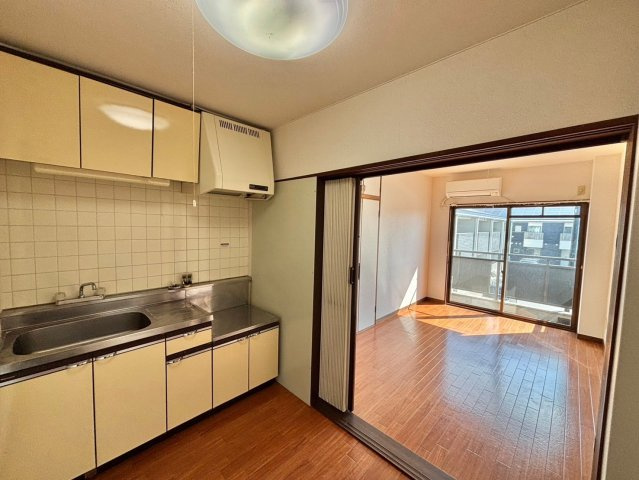 MISTRAL岡田の洋室