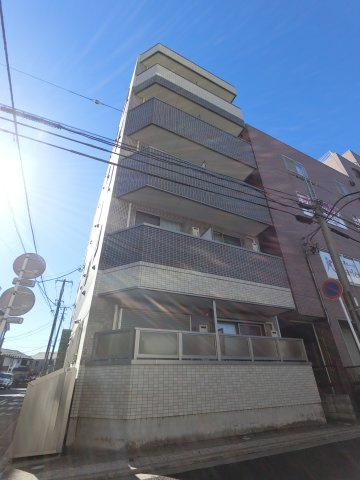 シャリマー ディスの外観