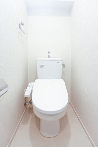 サヴォイ　ラ・ピエルサフィール　10階のトイレ|別号室のものになります。現状優先。