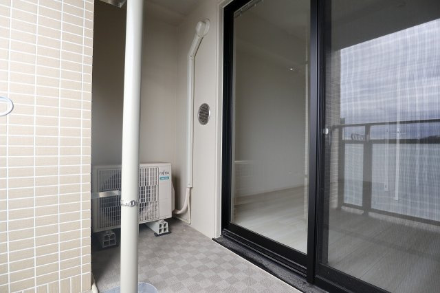 サヴォイ　ラ・ピエルサフィール　10階のバルコニー|別号室のものになります。現状優先。