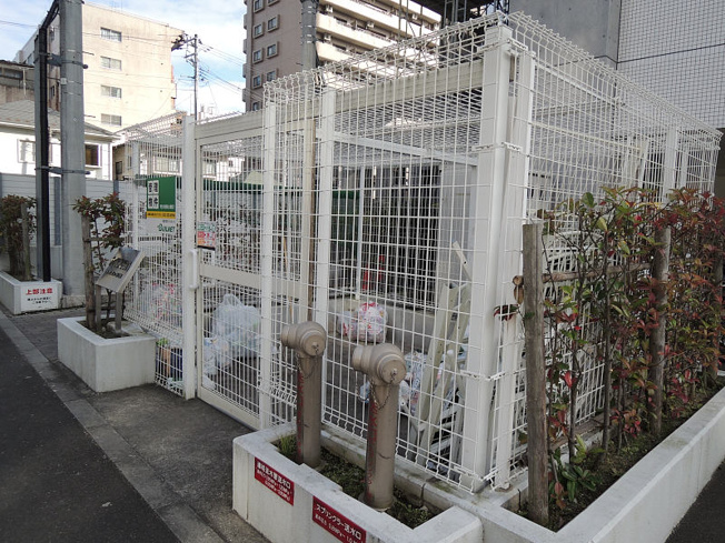 ごみ置場
