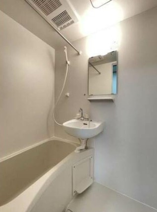 マーレ梅島の浴室