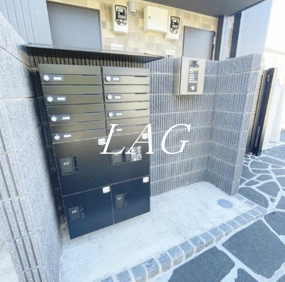 【エントランス】 | ルシェネⅢ | エントランスです。