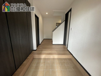 【玄関】 | 中古戸建　明石市松が丘３丁目