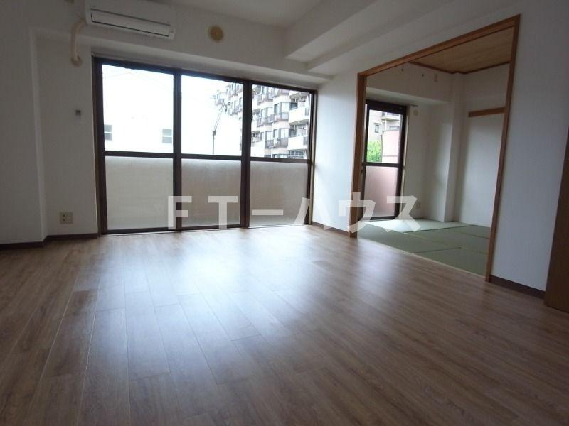 アレグリア芝山 の居間・リビング