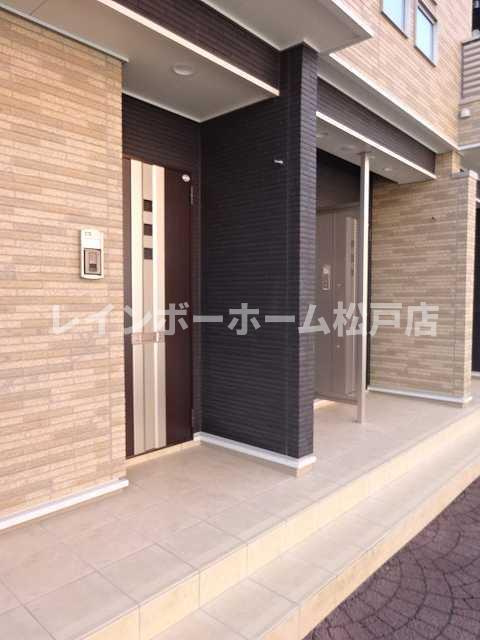 【仲介手数料：50％OFF】対象物件！のエントランス