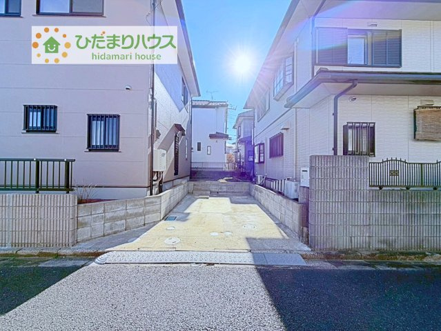 【駐車場】 | 取手市新取手５丁目　中古戸建 | マイホームなら駐車場代がかかりません！しかも、自宅の駐車場で洗車ができます！今までコイン洗車に行っていた手間も省けて、節約にもつながります(^^♪