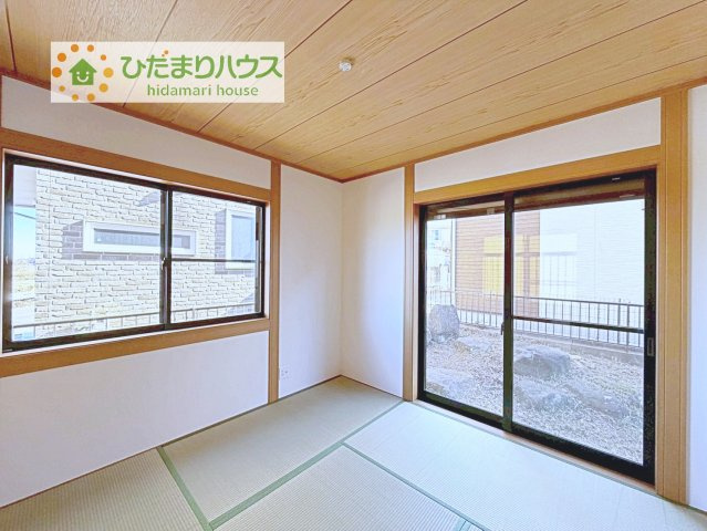 【和室】 | 取手市新取手５丁目　中古戸建 | 扉を閉じれば来客用のお部屋として！開いて広い空間を作れば、お子様の遊び部屋として使えます！