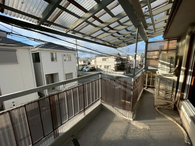 枚方市甲斐田新町のバルコニー