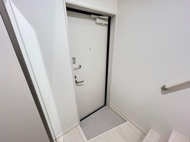 ＣＢ大宮レフィナの玄関