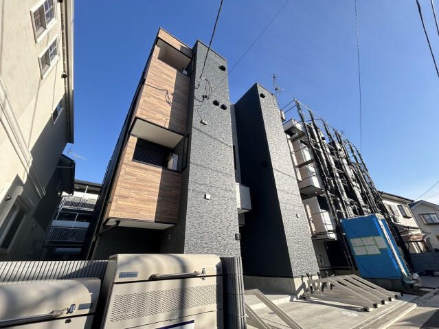 ＣＢ大宮レフィナの外観