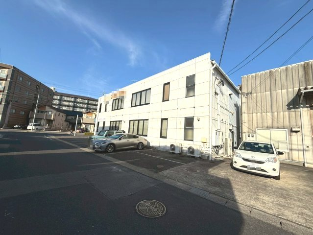 丹羽三河安城貸事務所の外観