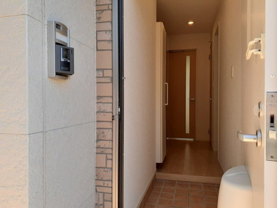 【玄関】 | フォレスタⅡ | 収納もある玄関です