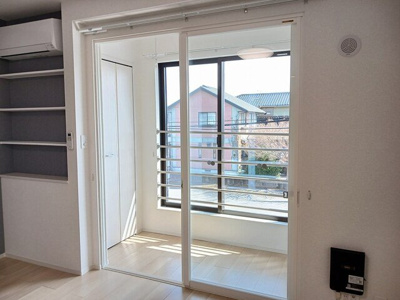 【内装】 | サンフラワーＢ | 明るい室内です