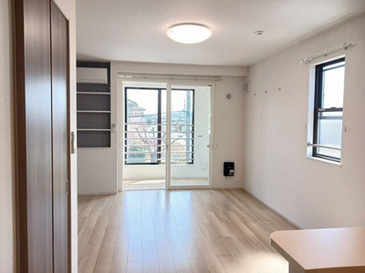 【居間・リビング】 | サンフラワーＢ | おしゃれな居間です