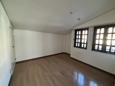 【洋室】 | サンパティオ