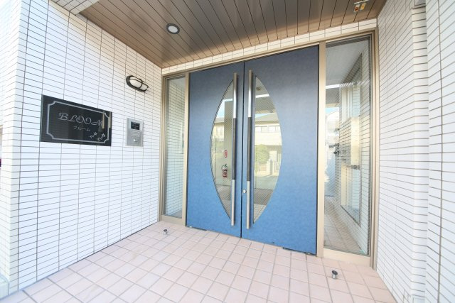 ブルームのエントランス