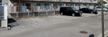 第二パールメゾン染谷の駐車場