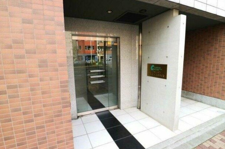 グローバン本所吾妻橋駅前のエントランス