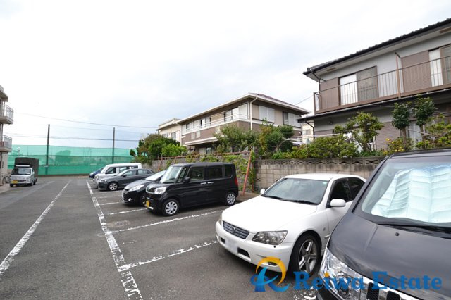 シーサイド茅ヶ崎松浪の駐車場