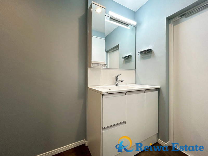 シーサイド茅ヶ崎松浪の独立洗面台