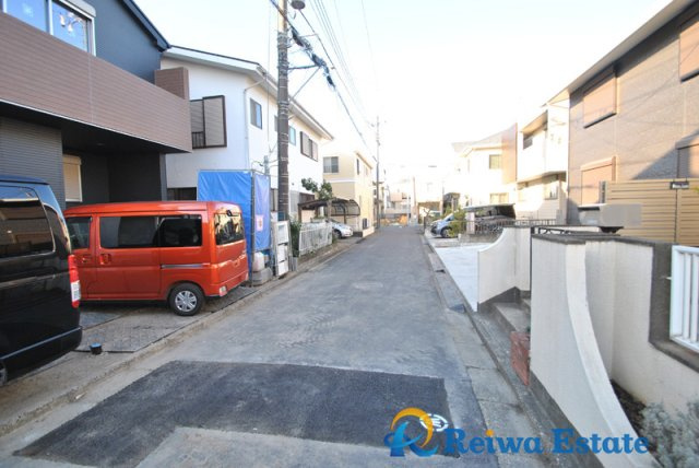 新築戸建　茅ヶ崎市浜之郷の前面道路含む現地写真