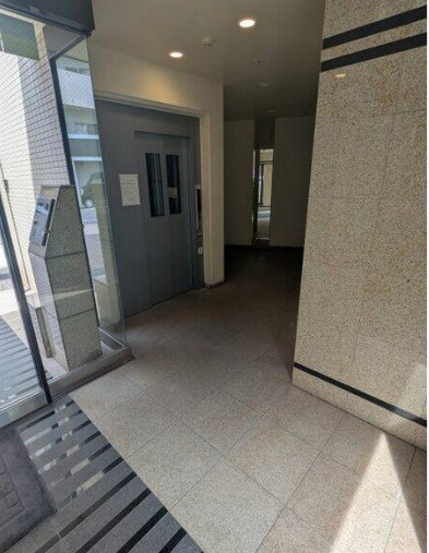 コルニーチェ小石川のロビー