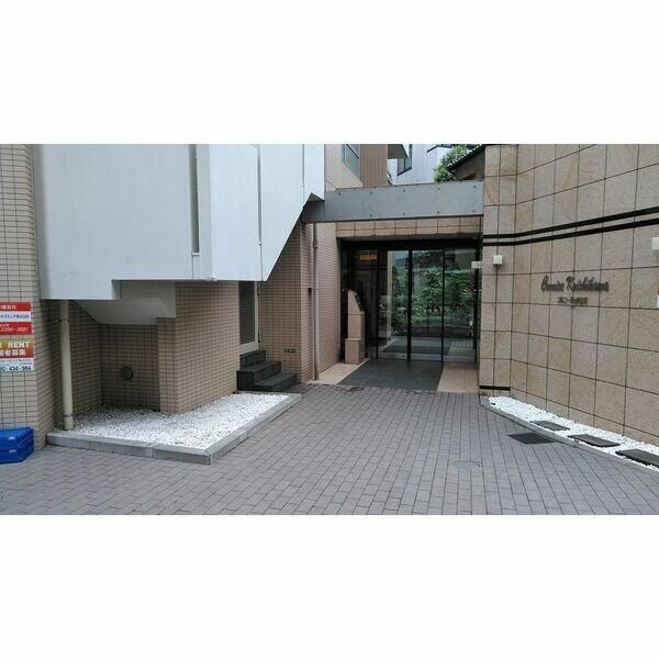 コルニーチェ小石川のエントランス