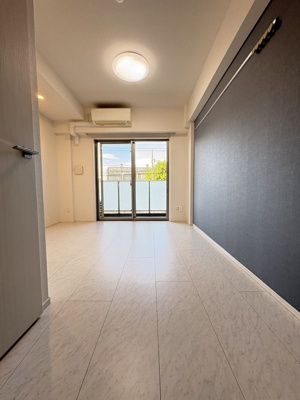 【居間・リビング】 | ハーモニーレジデンス東京アーバンスクエア＃002 | こちらの居間で趣味の時間をお楽しみください