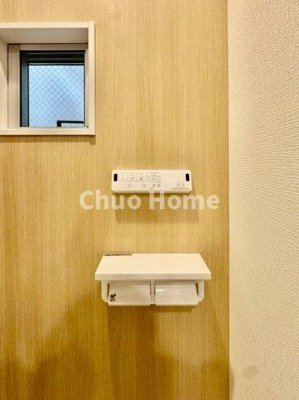 【内装】 | 葛飾区堀切4丁目新築分譲住宅 | 【ウォシュレット】清潔に使いたいお手洗いには最適な設備です。もちろんウォームレットも標準装備です。