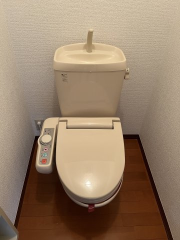 エミネンス Cのトイレ|温水洗浄便座