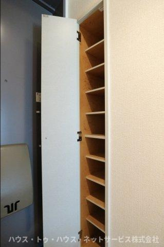 ローズ・ウッドの玄関