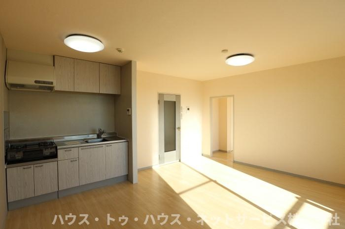 ローズ・ウッドの居間・リビング