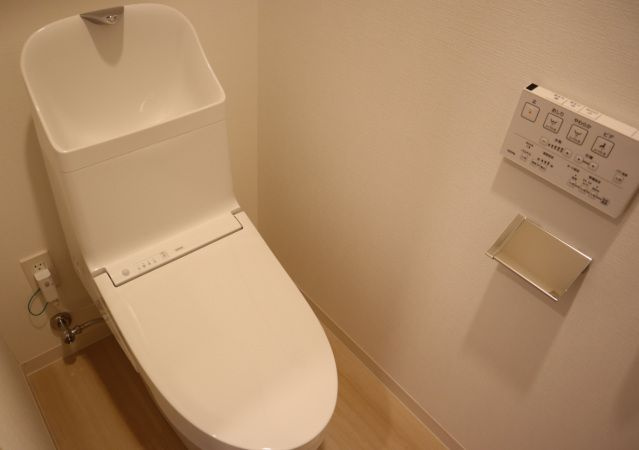 熊本市西区二本木２丁目の賃貸マンションのトイレ