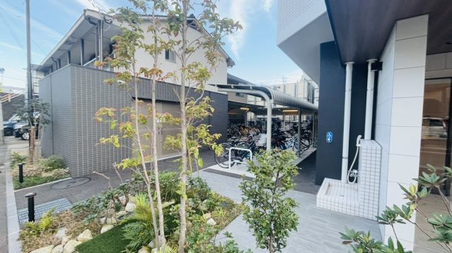 熊本市西区二本木２丁目の賃貸マンションのエントランス