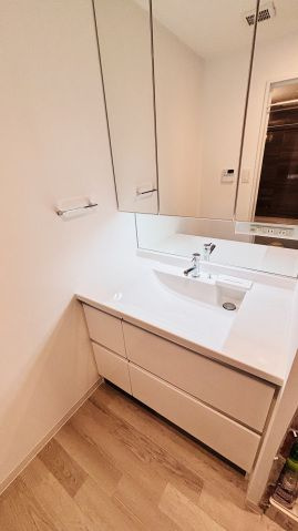 熊本市西区二本木２丁目の賃貸マンションの独立洗面台