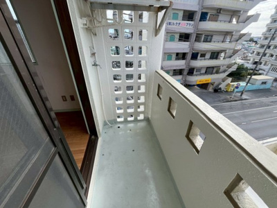 【バルコニー】 | アパートメントリース大名 | アパートメントリース大名★那覇市首里大名町エリア