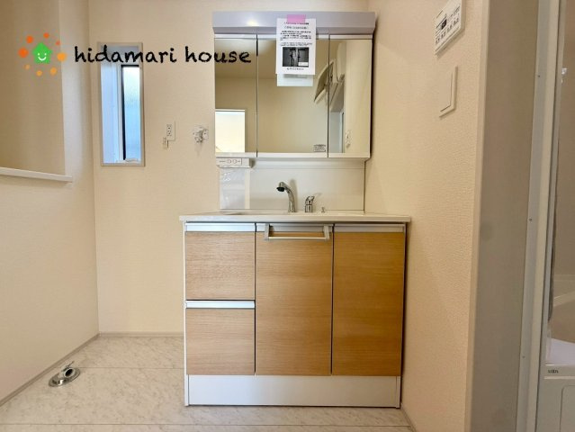 桶川市坂田11期　新築戸建　ブルーミング01の独立洗面台