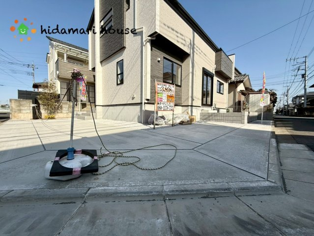 桶川市坂田11期　新築戸建　ブルーミング01の駐車場