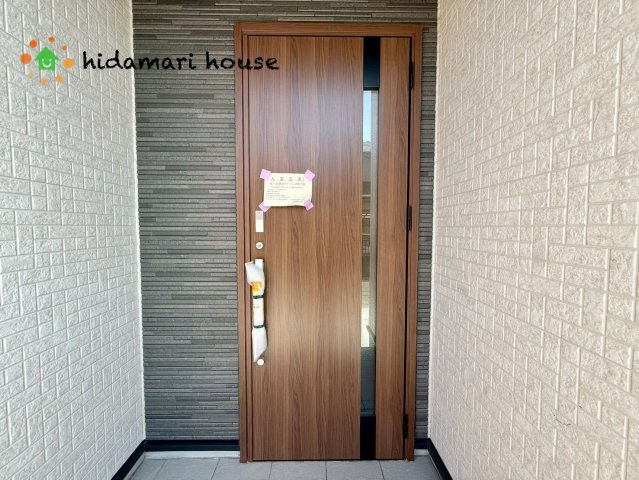桶川市坂田11期　新築戸建　ブルーミング01の玄関